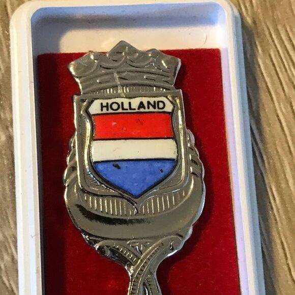 VINTAGE European collector spoons - Picture 3 of 7